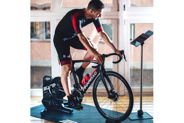 Велотренажер прямой привод Elite Hometrainer Suito-T (без кассеты) Велотренажер прямой привод Elite Hometrainer Suito-T (без кассеты)