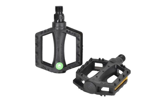 Педали HF-824 9/16" пластик, насыпной подшипник, черные Педали HF-824 9/16" пластик, насыпной подшипник, черные